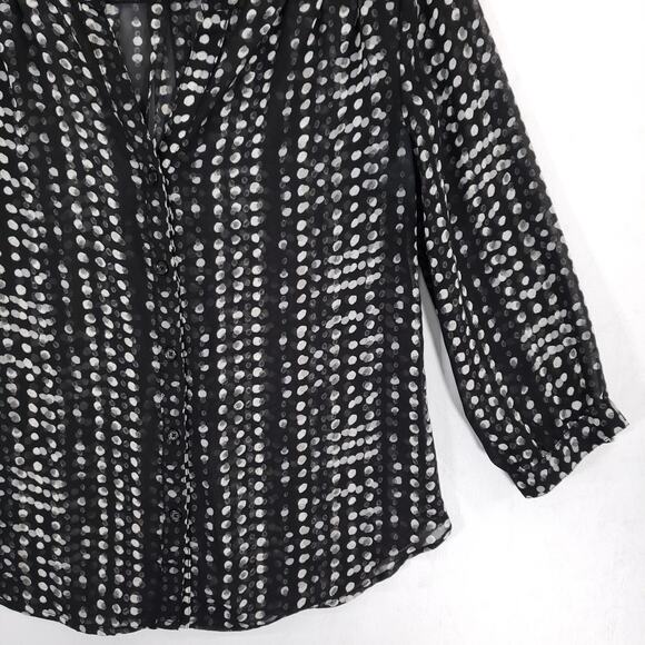 Old Navy Blouse Womens Extra Small Black White Geometric V Neck Chic Chiffon Top - Picture 4 of 8
